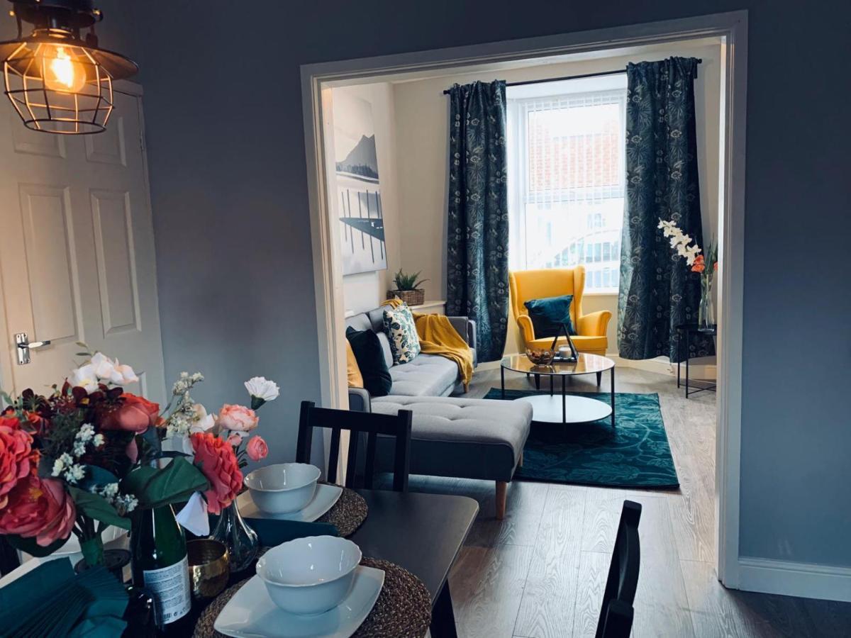 Stylish, Spacious & Luxurious Home - Parking Liverpool Buitenkant foto
